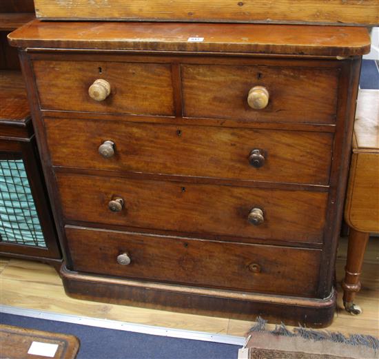 A Victorian mahogany chest of drawers